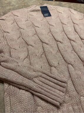 🆕NWT Crown & Ivy Blush Pink Shimmer Cable Knit Crew Sweater🆕